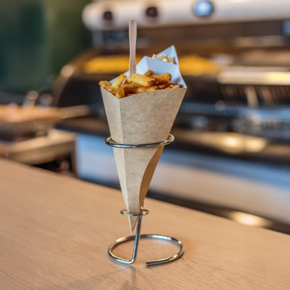 Frietzak met sausvak K21_patat open karton